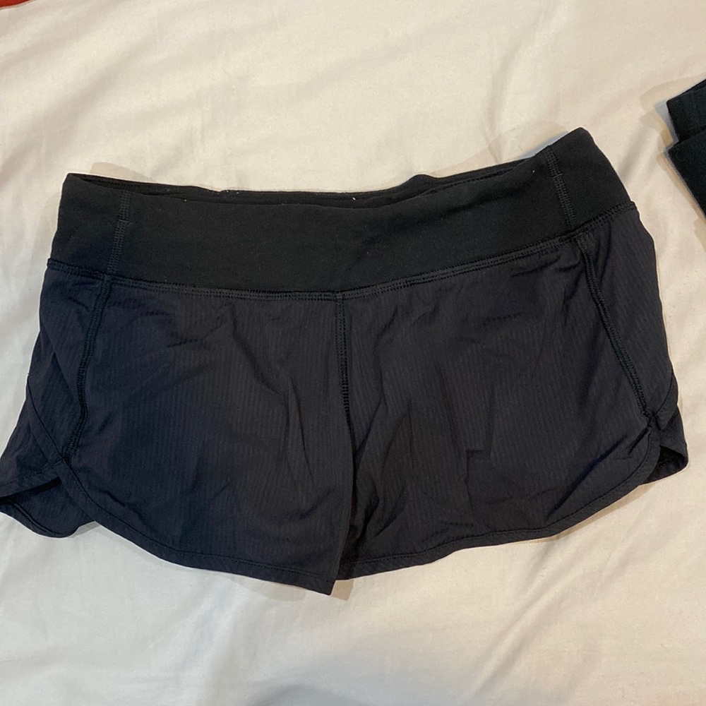 lululemon kids iviva (no longer made!) black shorts liner less
